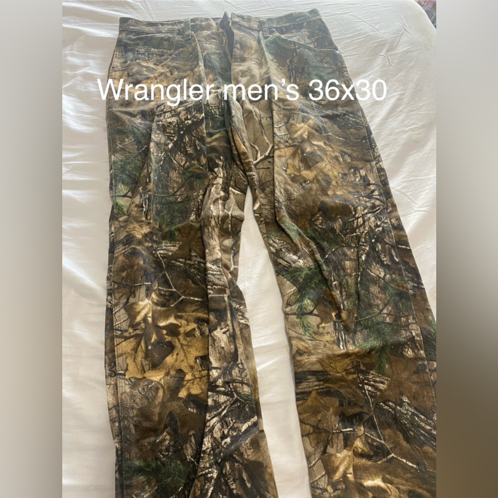Wrangler men’s 36x 30 camo jean pants